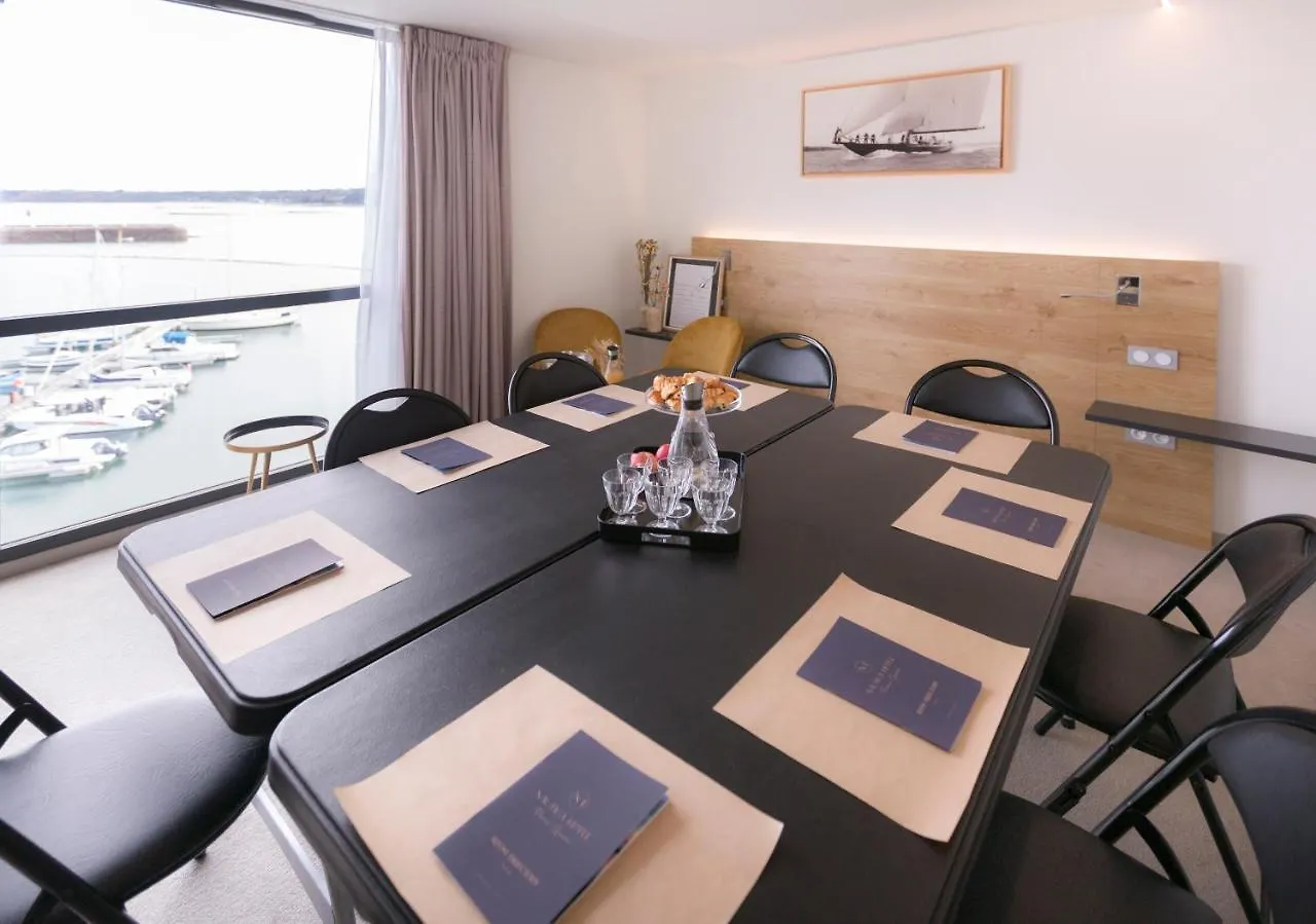 Le Nautica Hotel Perros-Guirec 3*,