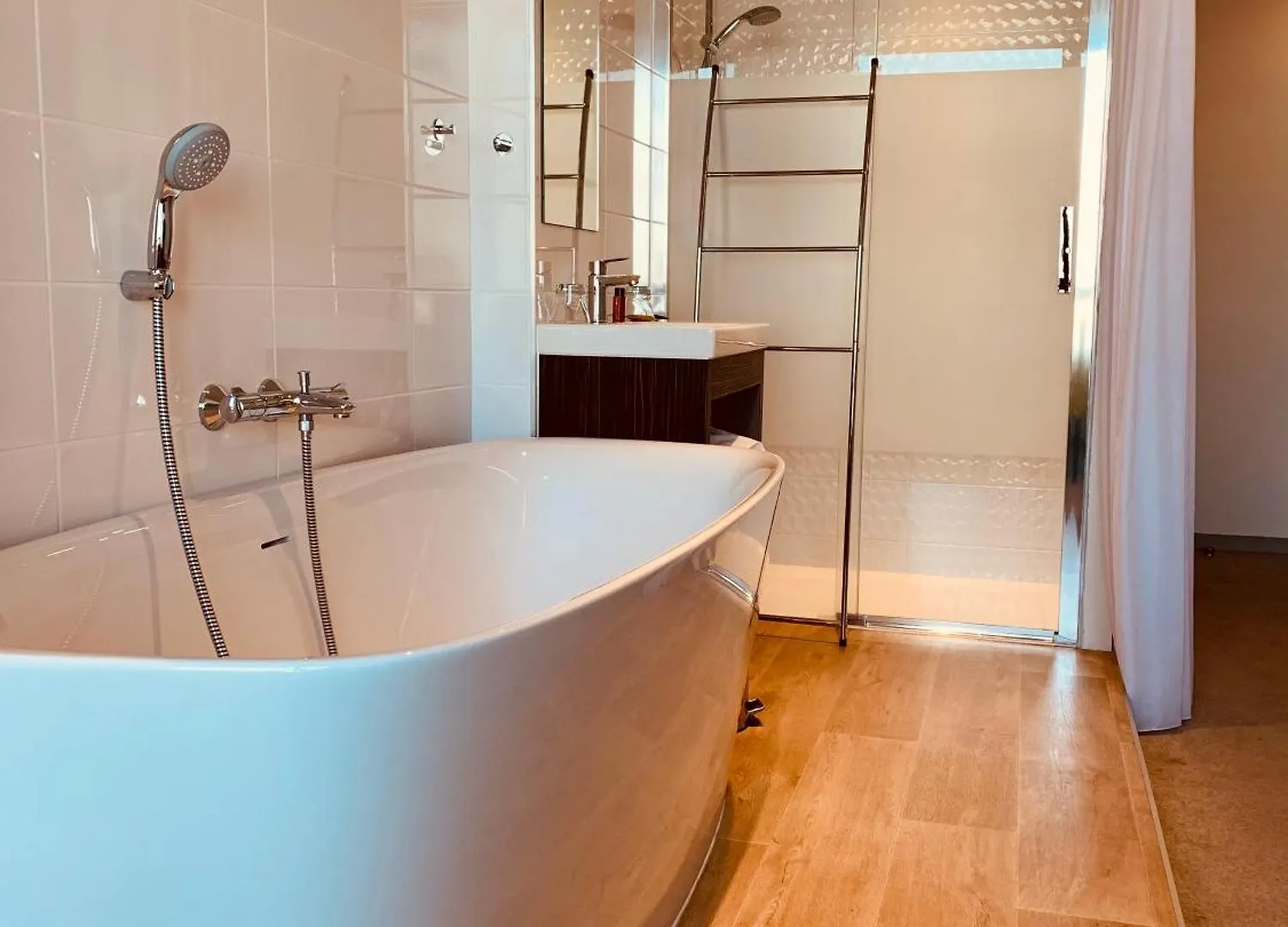 Le Nautica Hotel Perros-Guirec 3*,